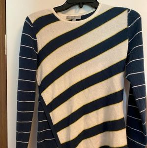 Neiman Marcus cashmere women's sweater